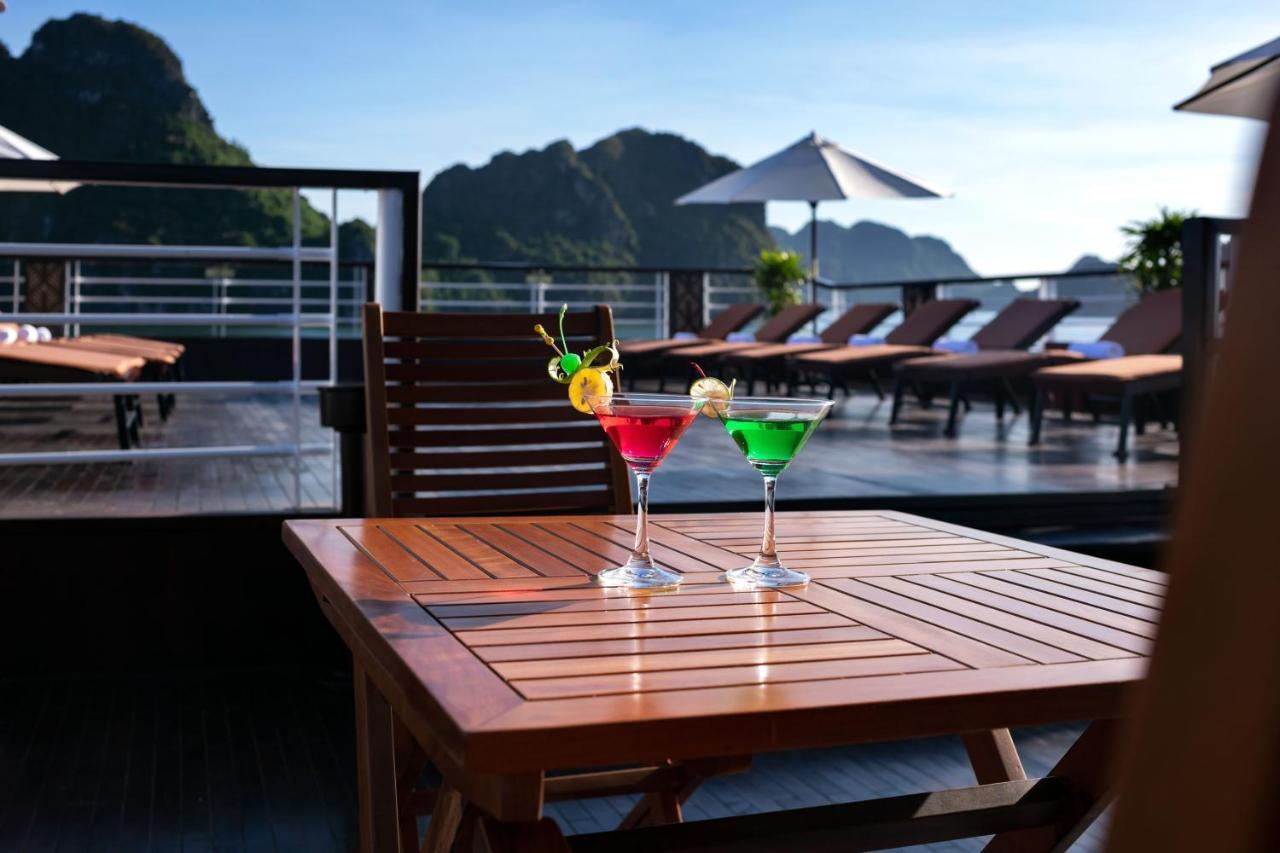 ホテル V'Spirit Cruise ハロン エクステリア 写真